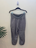 Epic Athletic - size 4 (Lulu)