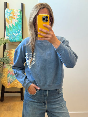 ReLoved Sweatshirt - sm/med