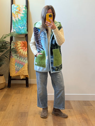 Vest - sm/med (hood)