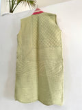 Vest - med (wool collar & pockets)