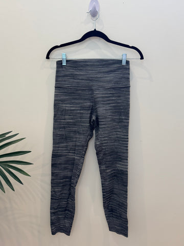 Epic Athletic - size 8 (Lulu)