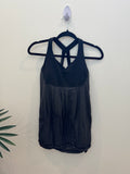 Epic Athletic - size 6 (Lulu)