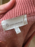 Epic Knit - fits XL/XXL (last 2 snaps don’t work)