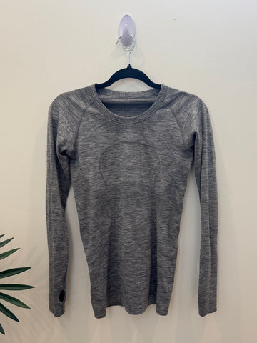 Epic Athletic - size 2 (Lulu)