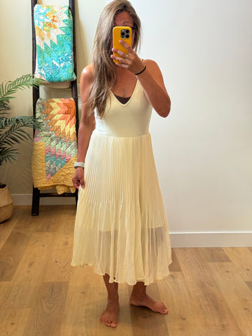 Epic Dress - med (Bodysuit dress - Wilfred)