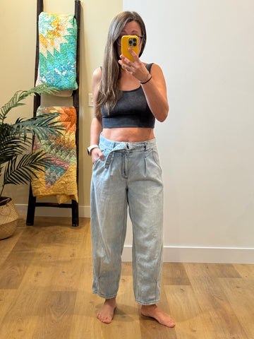 Epic Jeans - size 27 (fit larger-Free People)