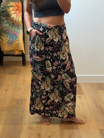 Epic Skirt - fits Lg/XL