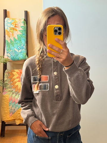 QS Sweatshirt - small