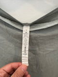 Epic Athletic - size 4 (Lulu)