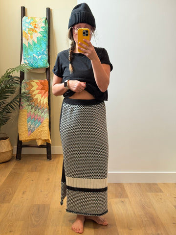 Epic Skirt - Lg knit